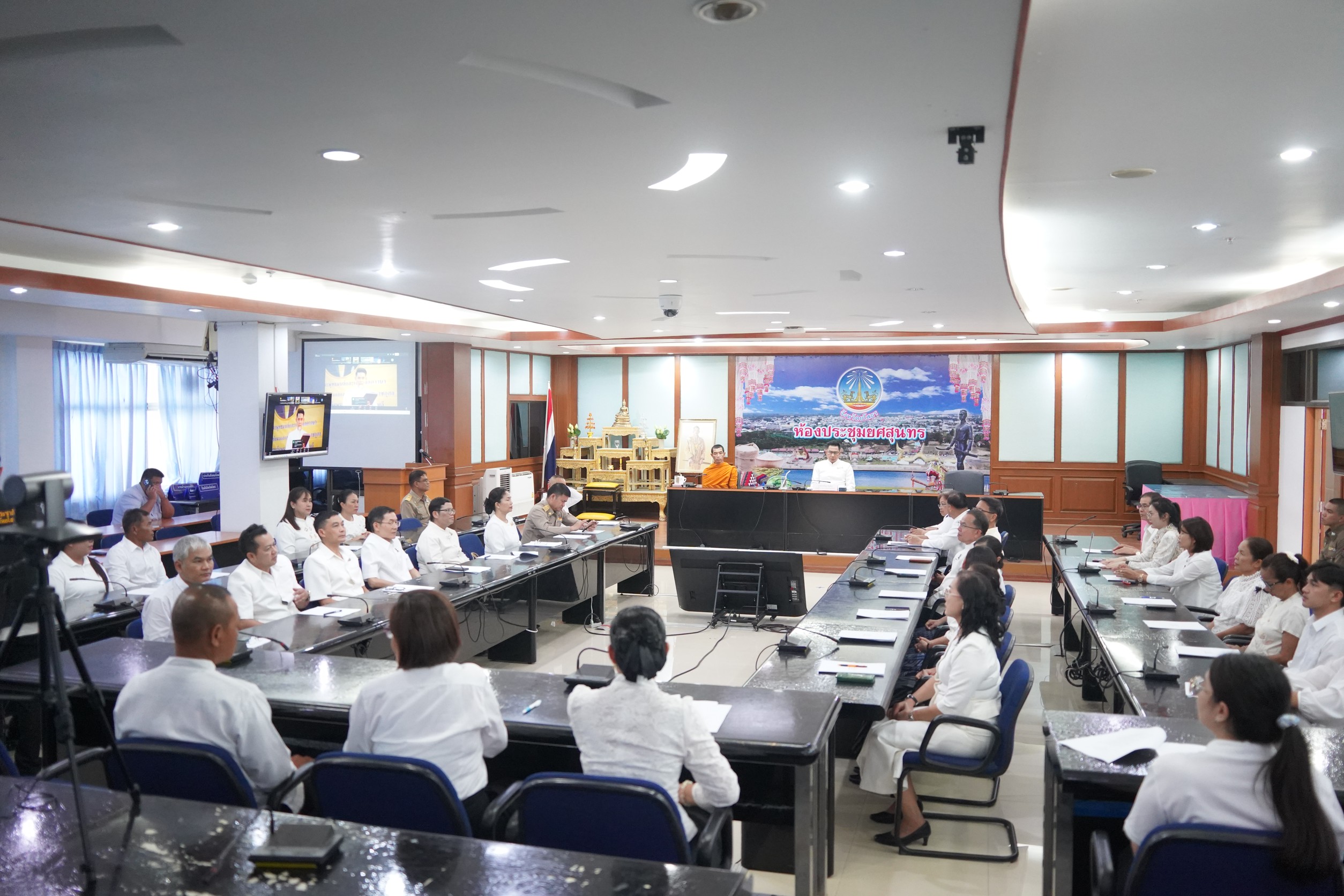 title - ส.ป.ก.ยโสธร ร่วมงานพิธีเจริญพระพุทธมนต์ เจริญจิตตภาวนา (ออนไลน์) เพื่อเฉลิมพระเกียรติเนื่องในวันเฉลิมพระชนมพรรษา พระบาทสมเด็จพระวชิรเกล้าเจ้าอยู่หัว ประจำปี พ.ศ. 2569